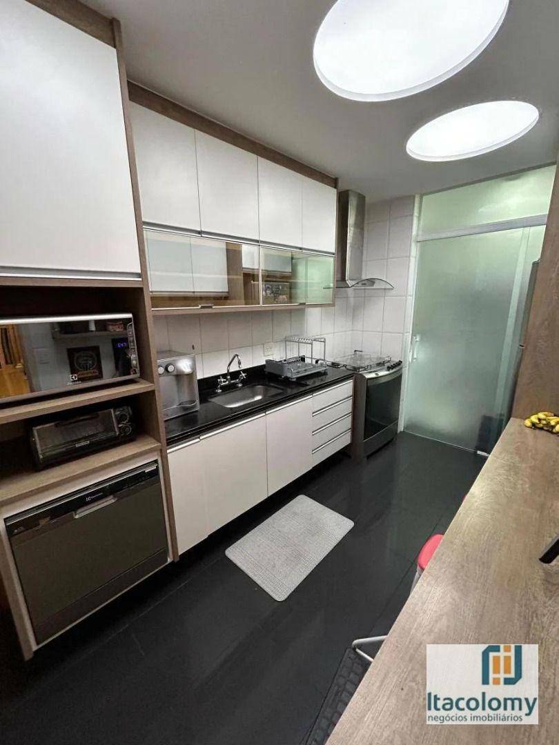 Apartamento à venda com 3 quartos, 133m² - Foto 7