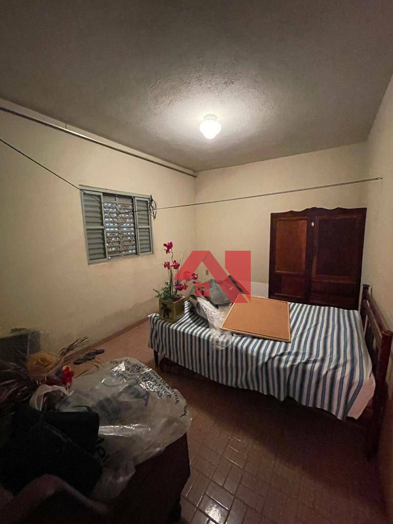 Casa à venda com 4 quartos, 110m² - Foto 9