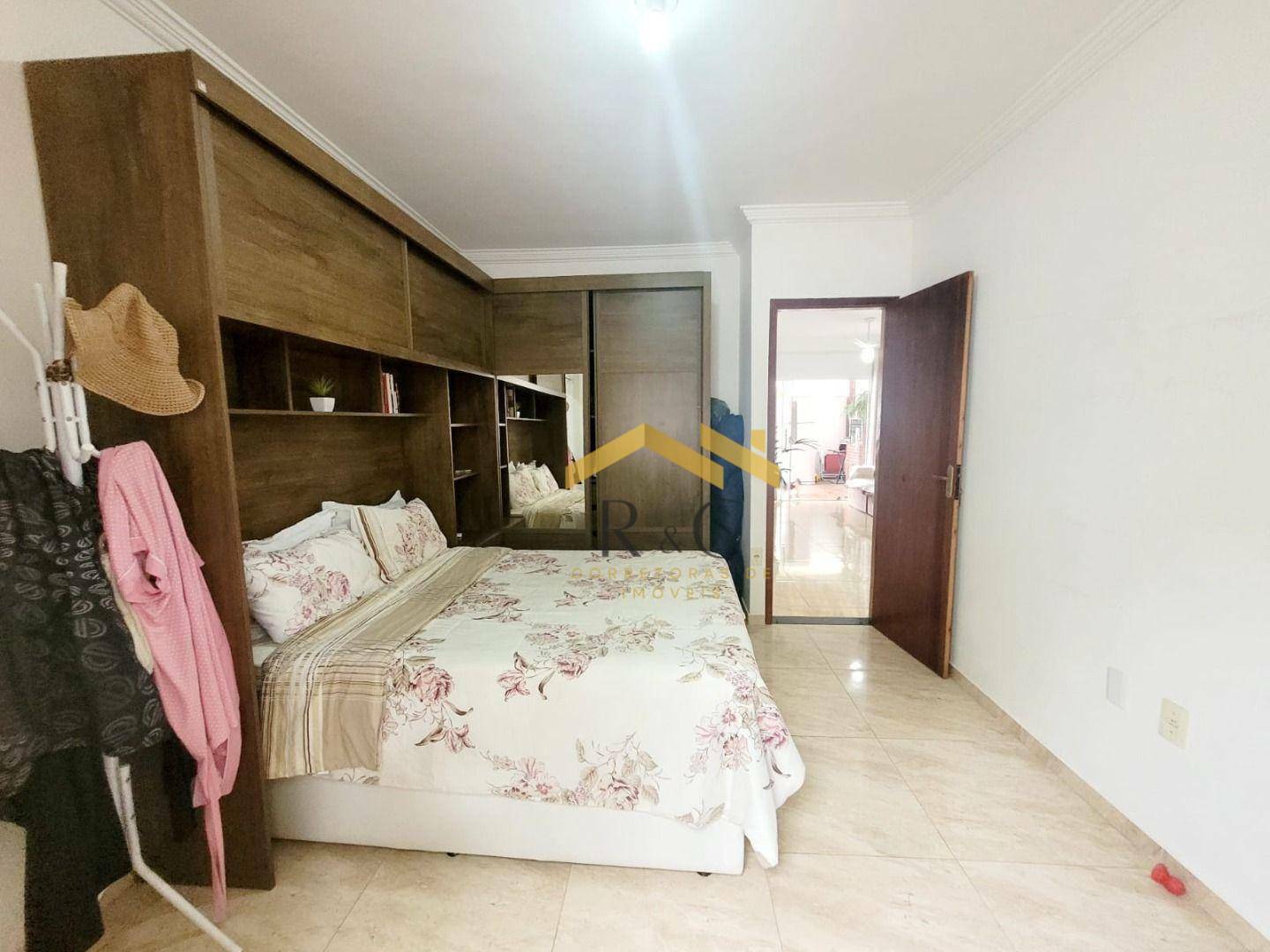 Casa à venda com 2 quartos, 65m² - Foto 11