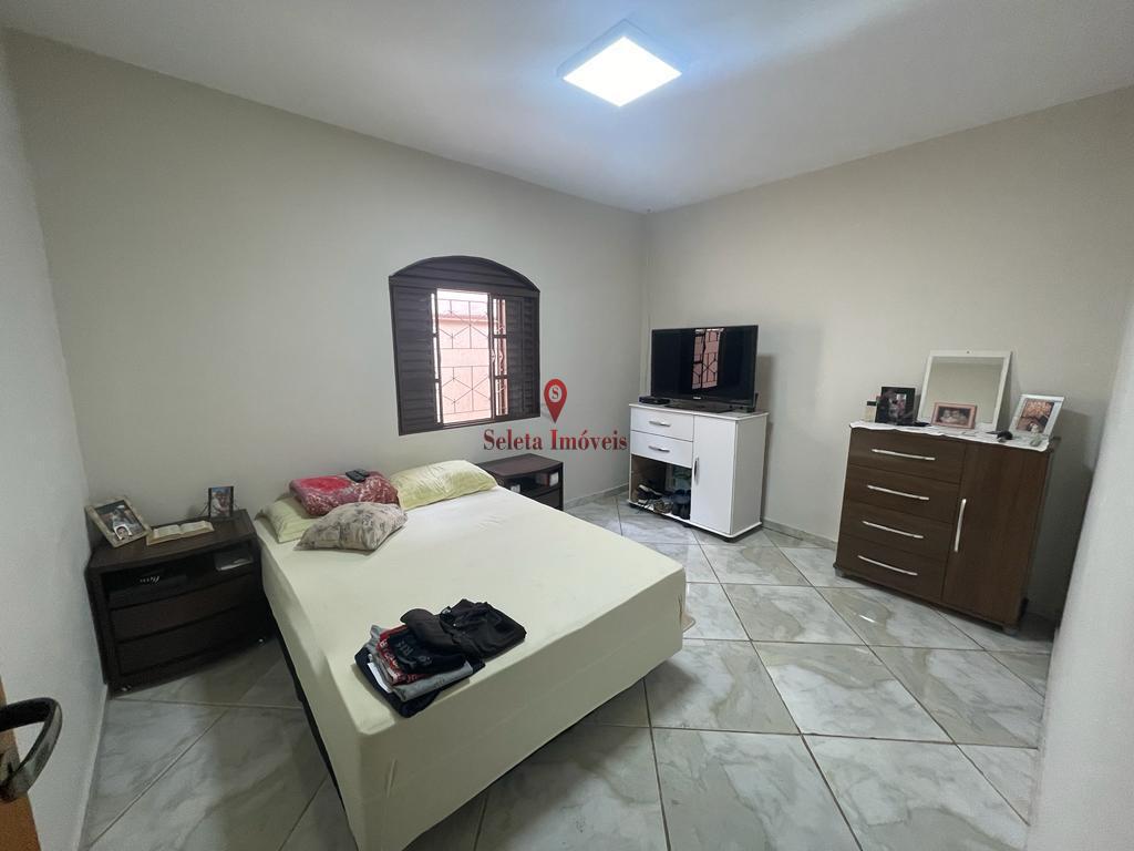 Casa à venda com 4 quartos, 140m² - Foto 15