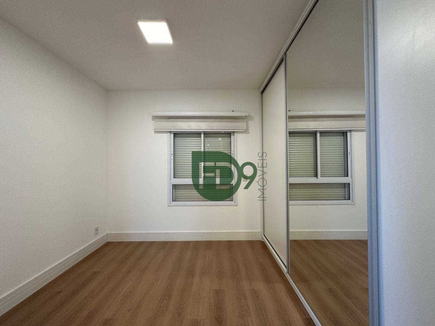 Apartamento à venda com 3 quartos, 121m² - Foto 8