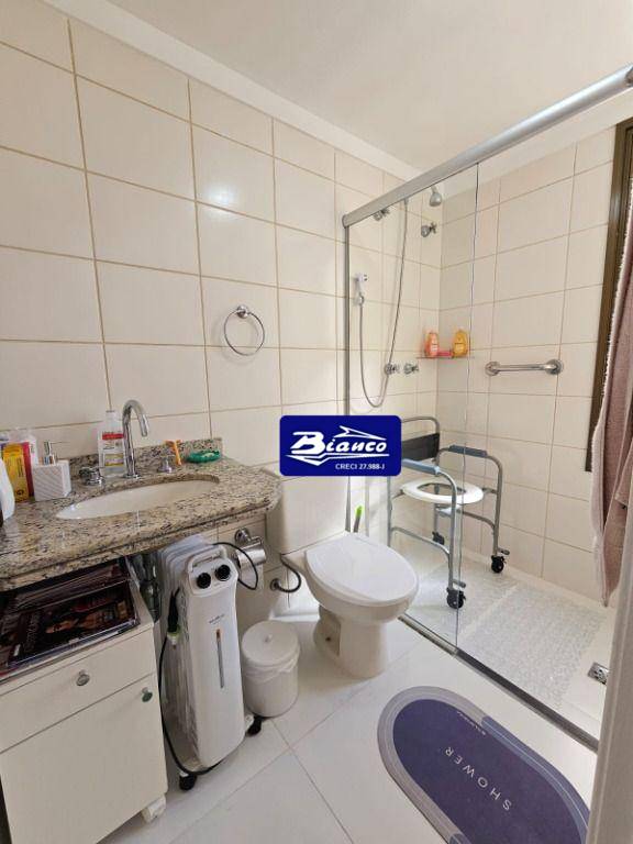 Apartamento à venda com 3 quartos, 130m² - Foto 23