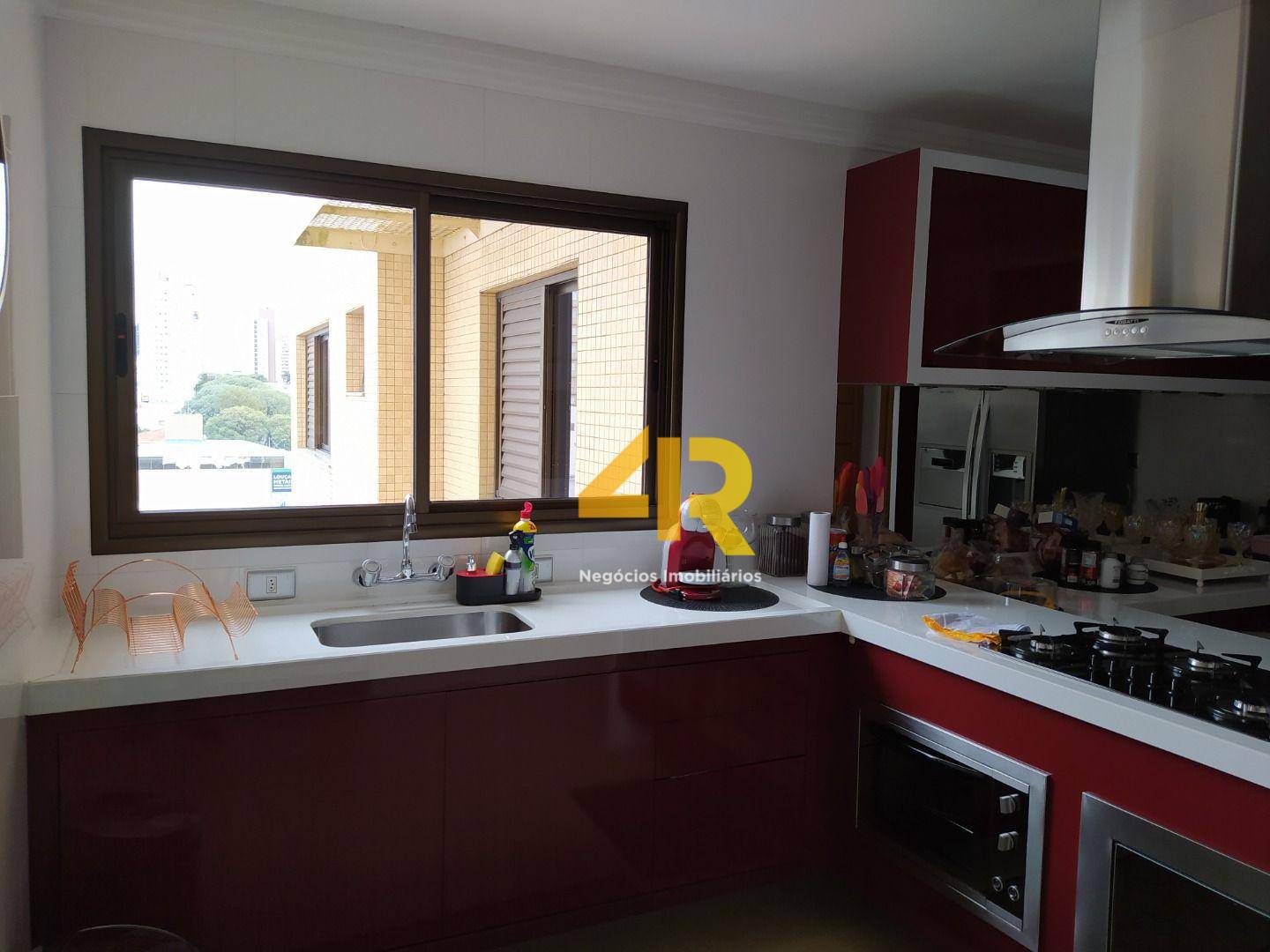 Apartamento à venda com 3 quartos, 184m² - Foto 20