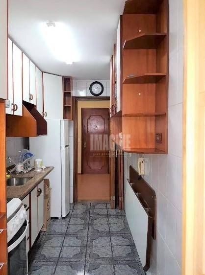 Apartamento à venda com 2 quartos, 55m² - Foto 3