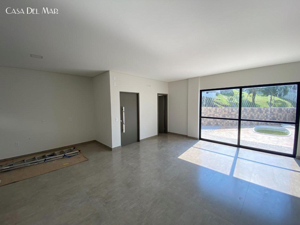 Casa à venda com 3 quartos, 220m² - Foto 13