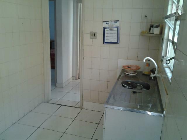 Apartamento à venda com 2 quartos, 79m² - Foto 2