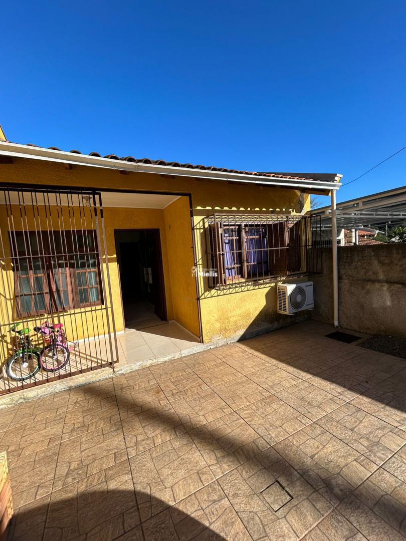 Casa à venda com 2 quartos, 53m² - Foto 1