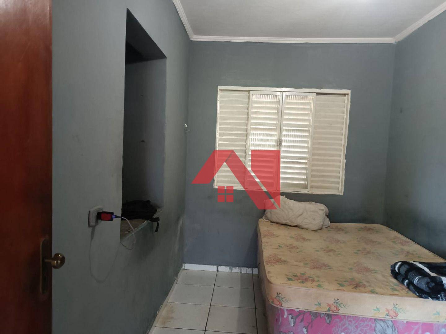 Casa à venda com 3 quartos, 220m² - Foto 3