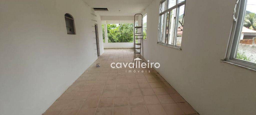 Casa à venda com 6 quartos, 90m² - Foto 28
