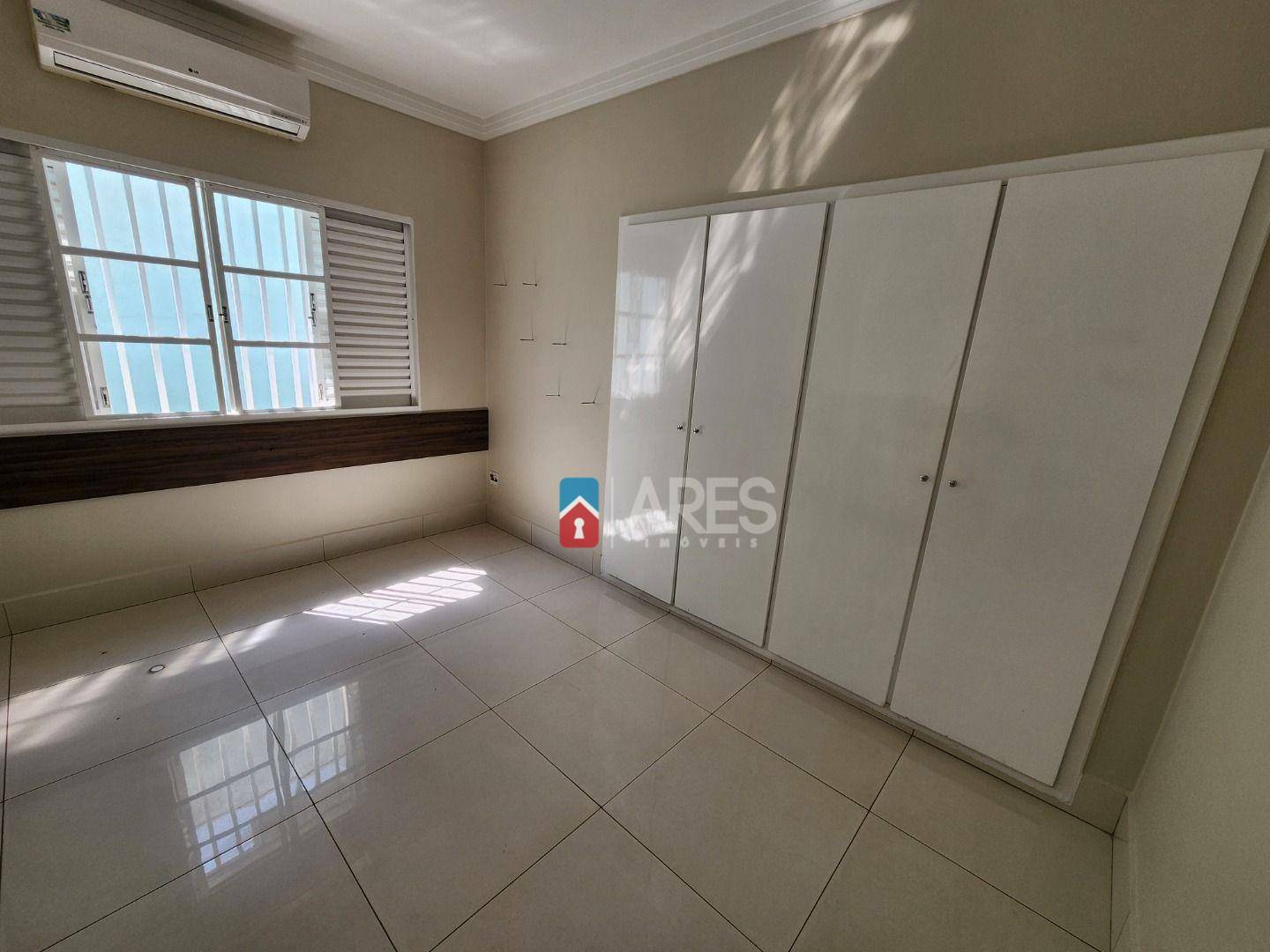 Casa à venda com 3 quartos, 203m² - Foto 18