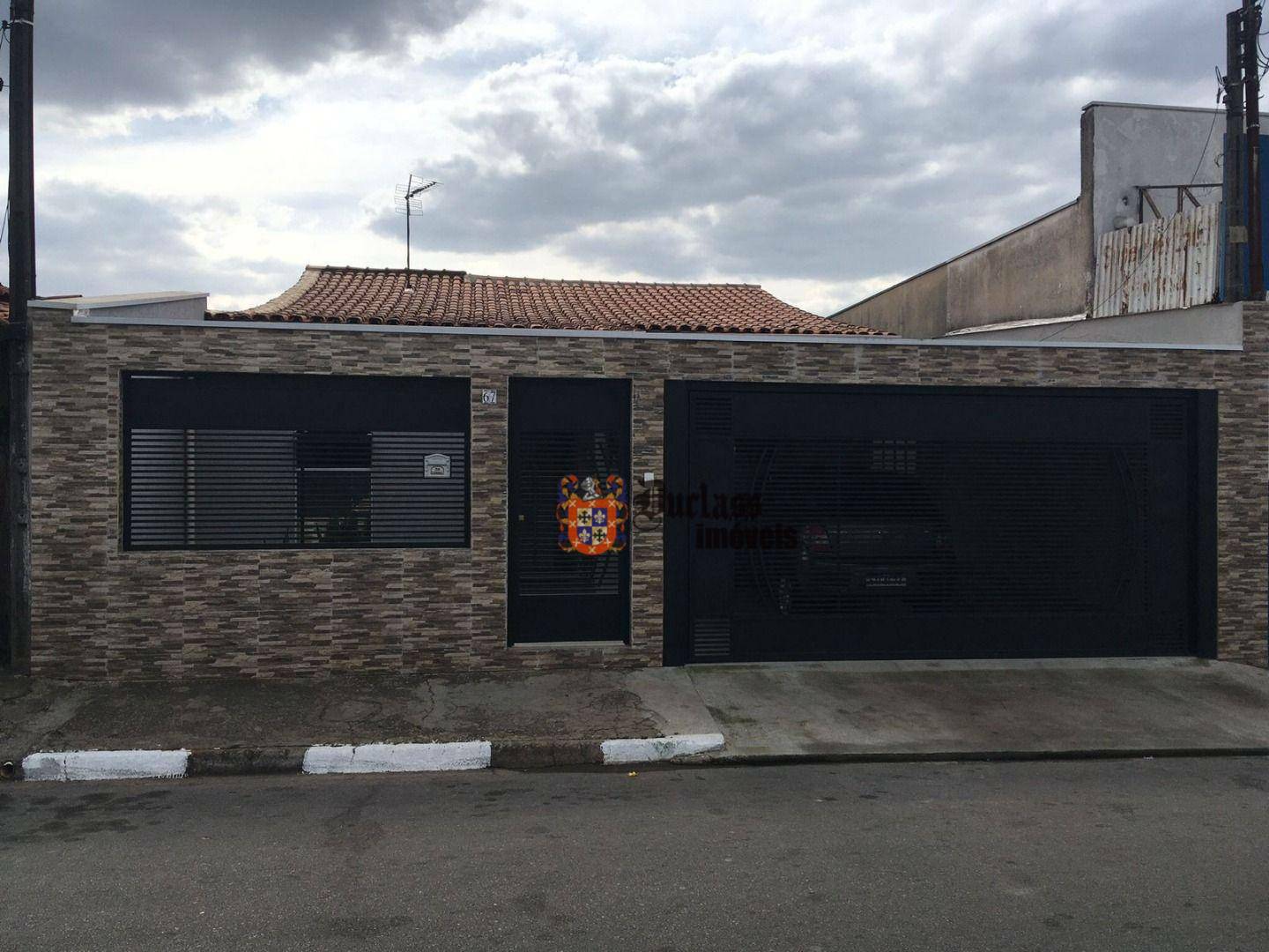 Casa à venda com 3 quartos, 166m² - Foto 2