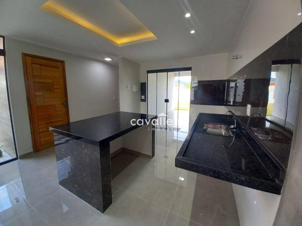 Casa à venda com 2 quartos, 88m² - Foto 6