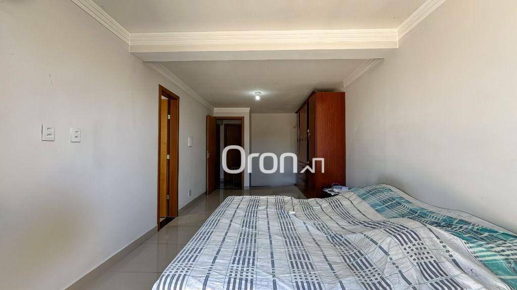 Sobrado à venda com 5 quartos, 317m² - Foto 14