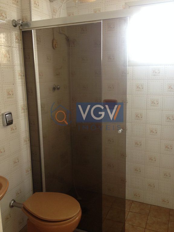 Apartamento à venda com 2 quartos, 70m² - Foto 3