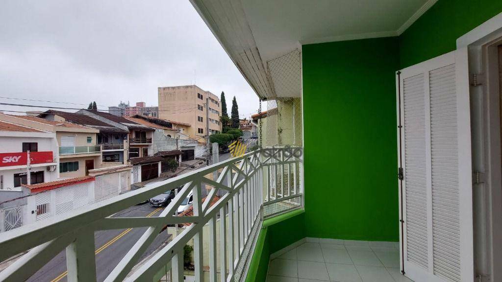 Sobrado à venda com 3 quartos, 220m² - Foto 25