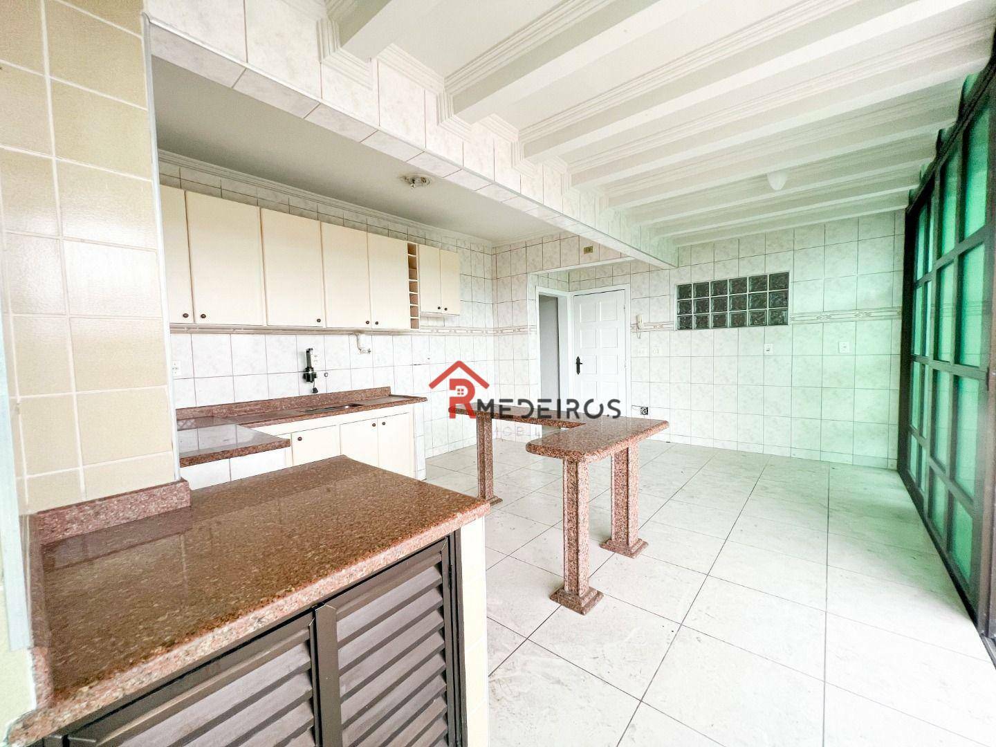 Cobertura, 3 quartos, 232 m² - Foto 5