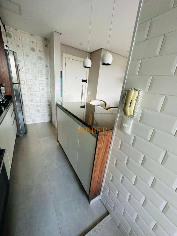 Apartamento à venda com 2 quartos, 64m² - Foto 2