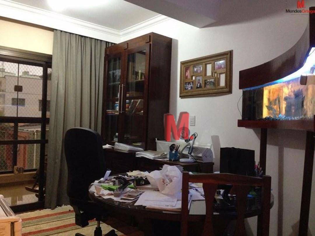 Apartamento à venda com 3 quartos, 268m² - Foto 17