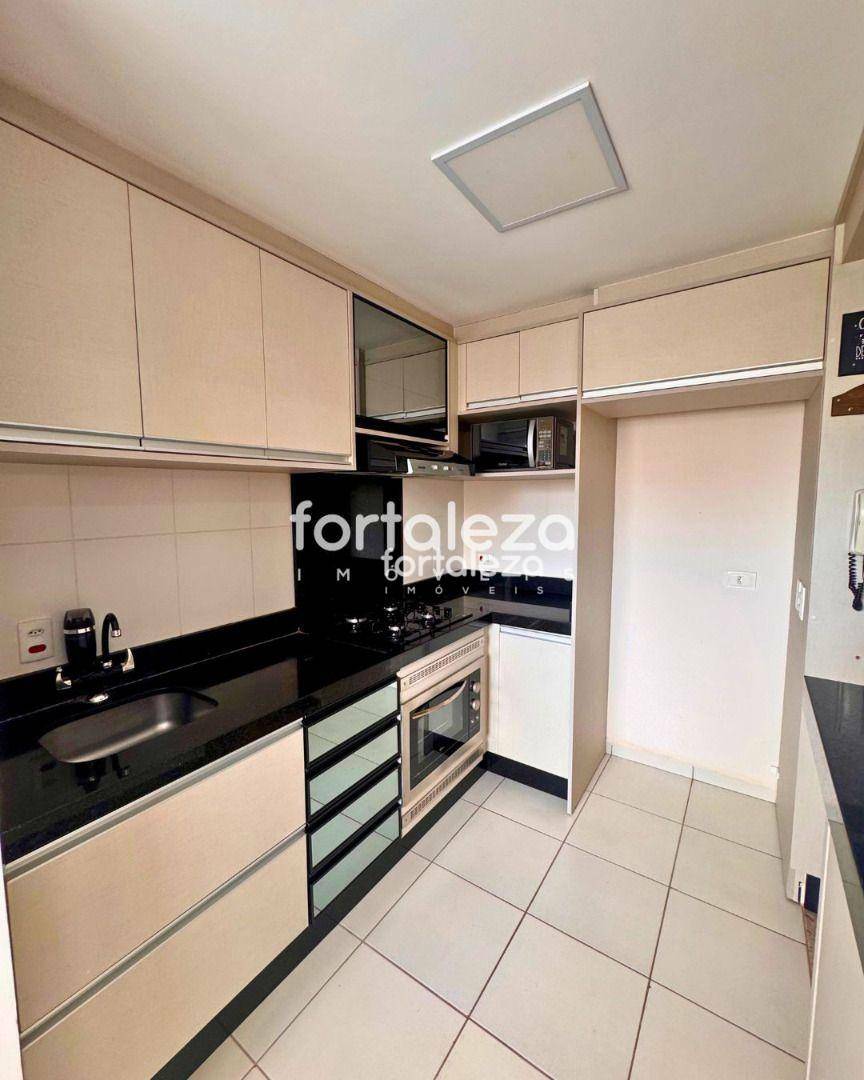 Apartamento para alugar com 2 quartos, 52m² - Foto 11