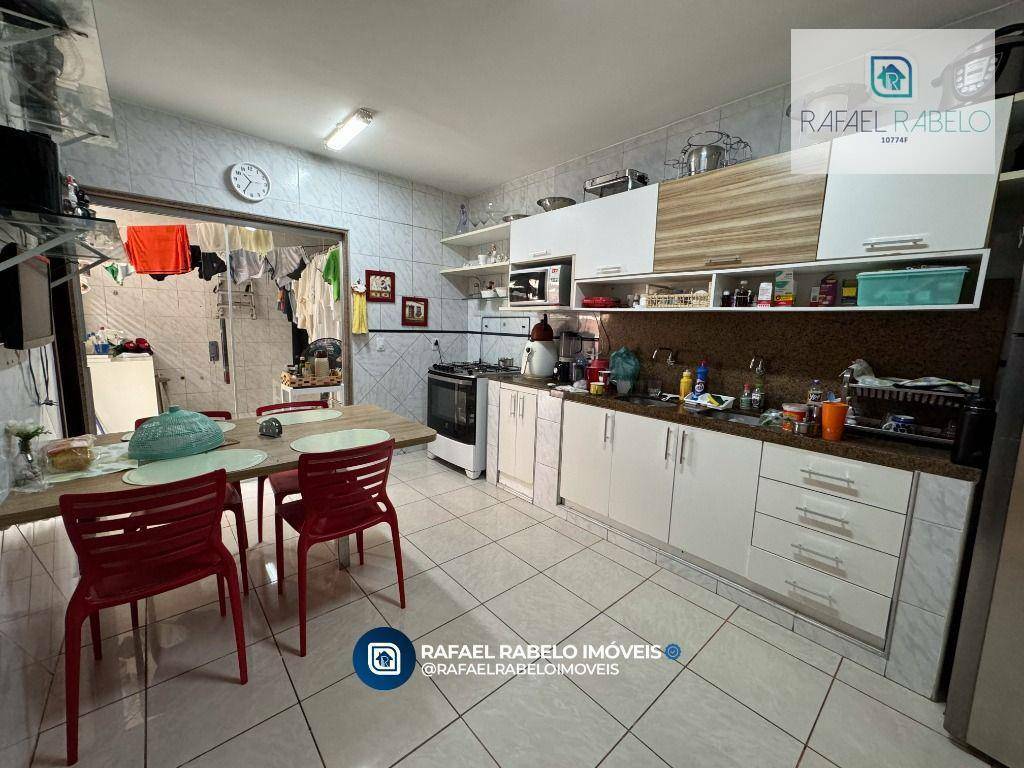 Casa de Condomínio à venda com 4 quartos, 166m² - Foto 10