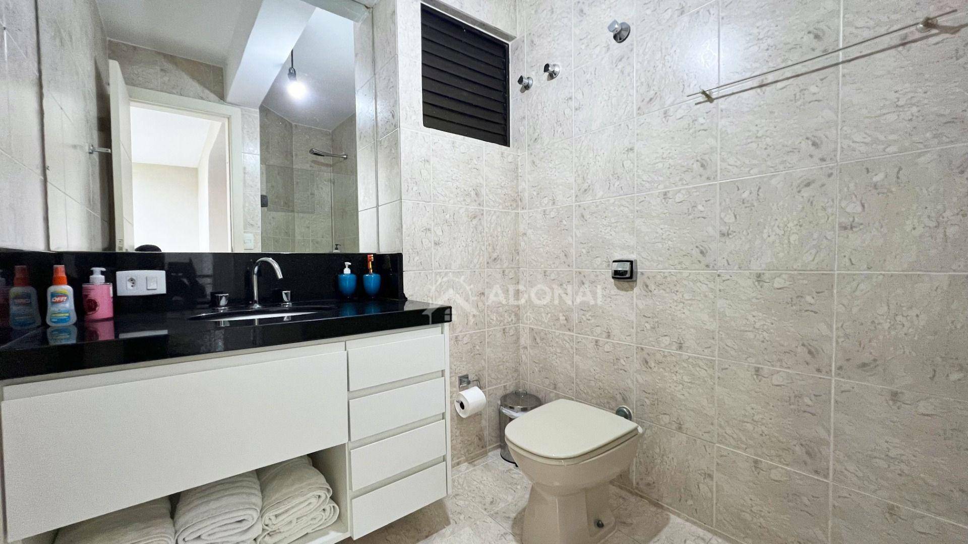 Casa à venda com 4 quartos, 243m² - Foto 24