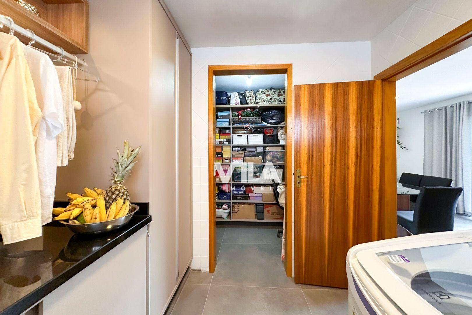 Casa à venda com 3 quartos, 229m² - Foto 28