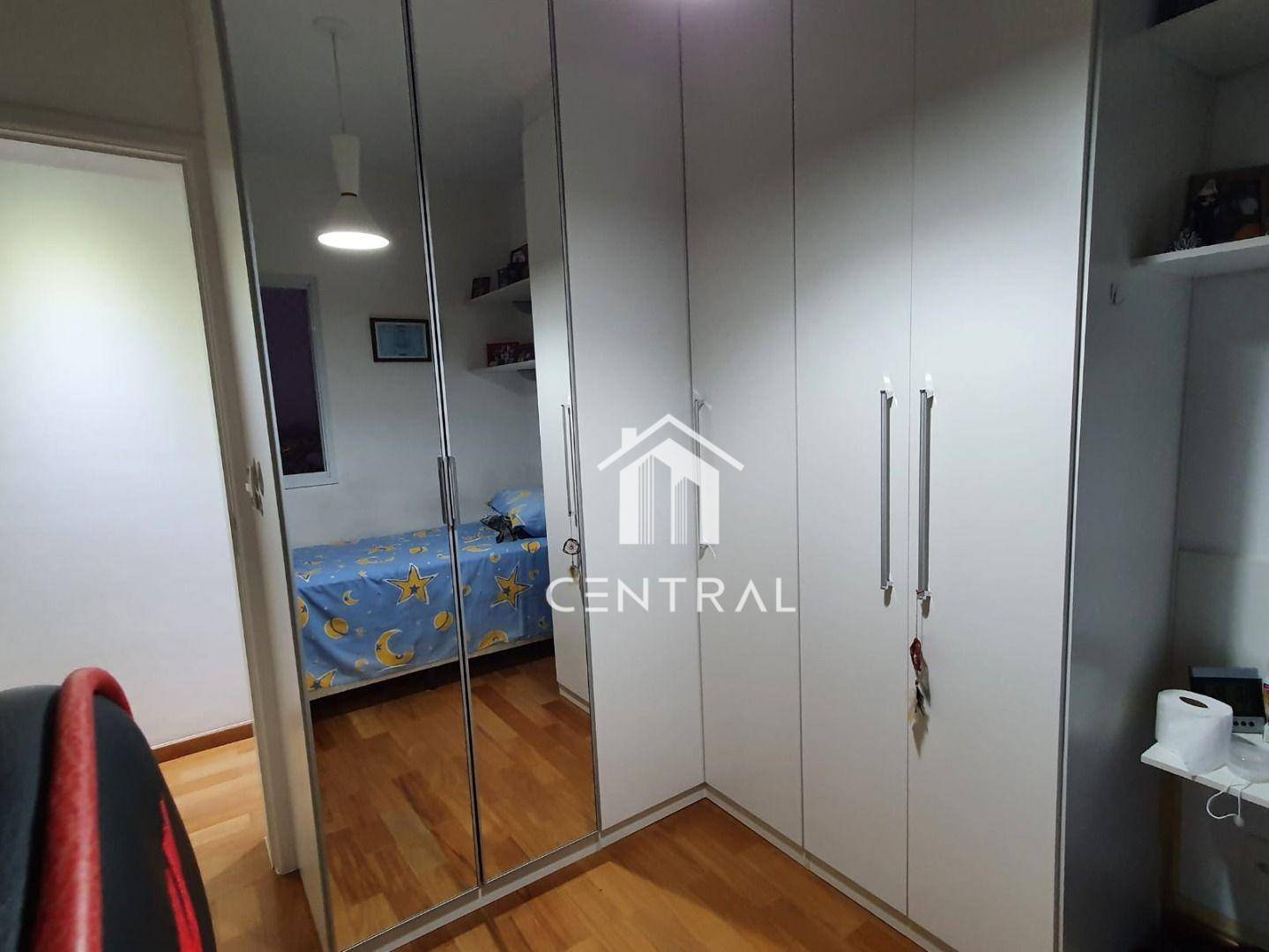 Apartamento à venda com 3 quartos, 80m² - Foto 32