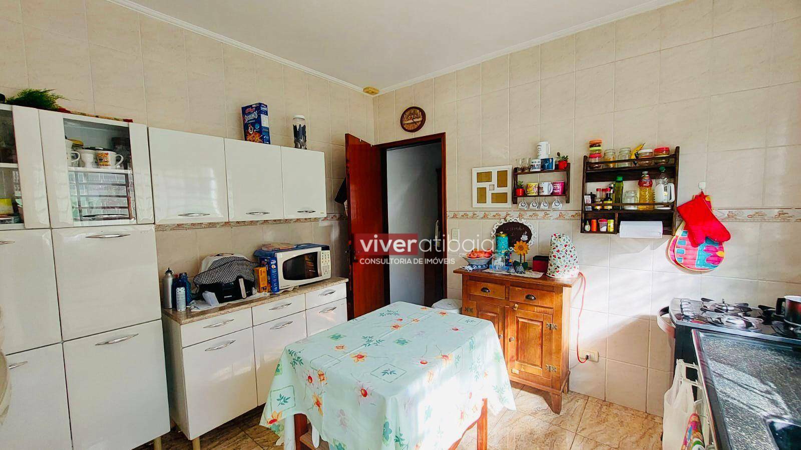 Casa à venda com 2 quartos, 90m² - Foto 2