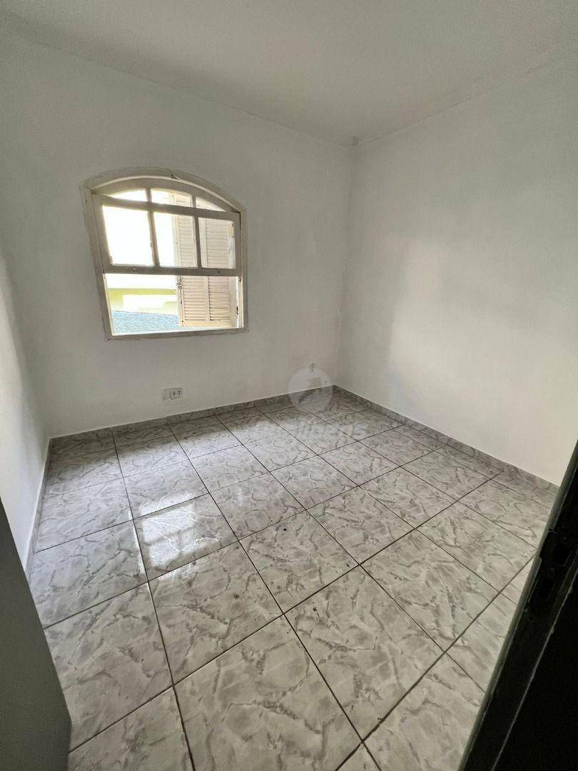 Casa à venda com 3 quartos, 234m² - Foto 7