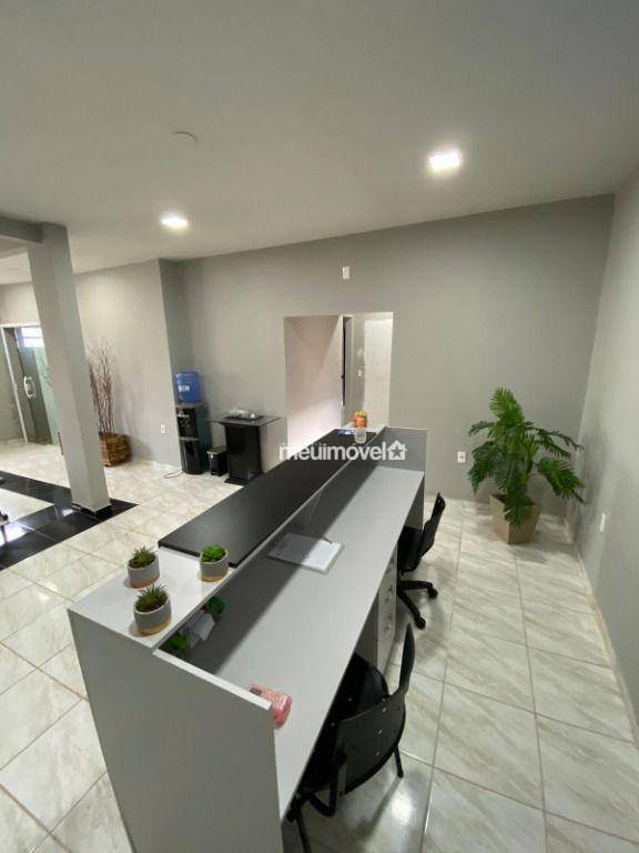 Prédio Inteiro para alugar, 660m² - Foto 1