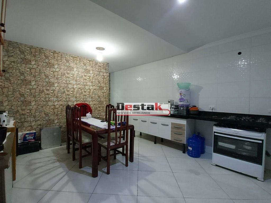 Sobrado à venda com 2 quartos, 146m² - Foto 13