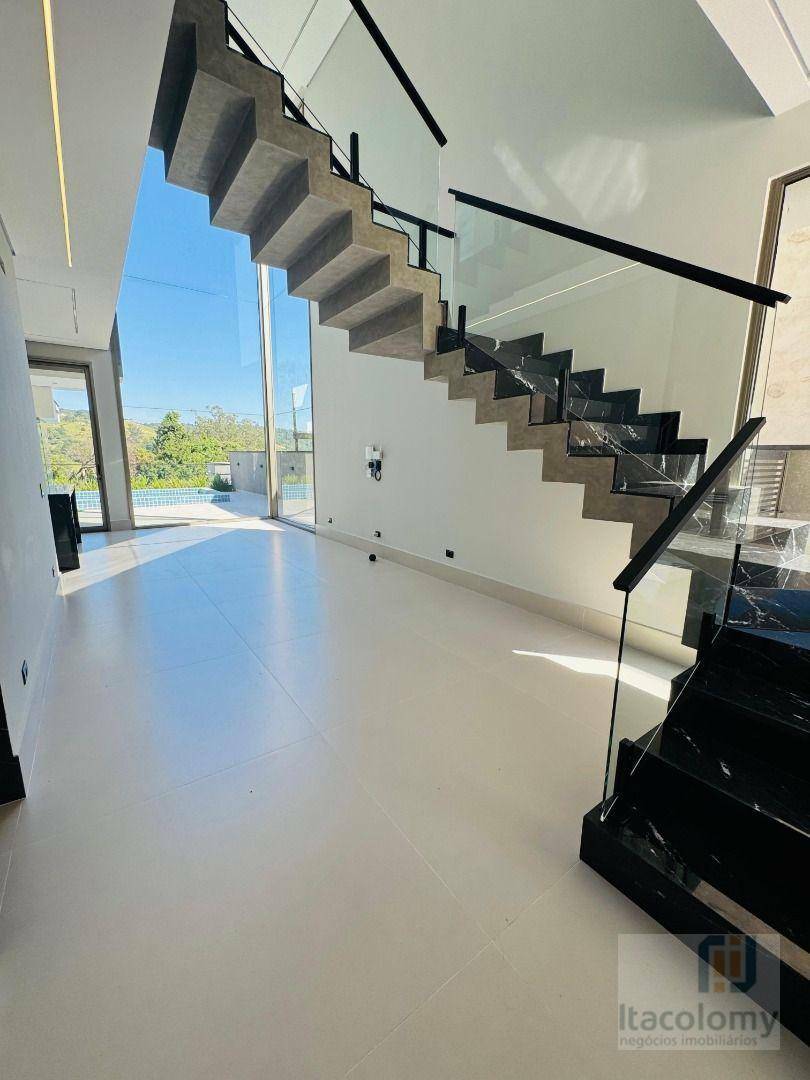 Casa de Condomínio à venda com 3 quartos, 265m² - Foto 5