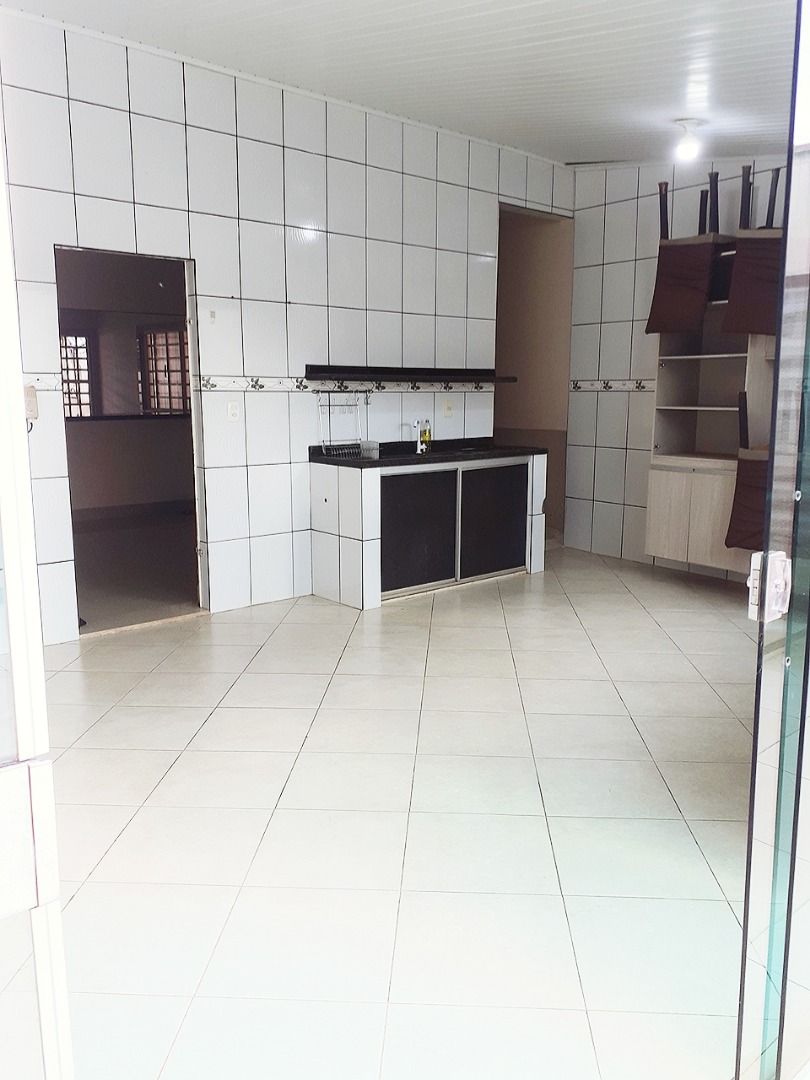 Casa à venda com 2 quartos, 300m² - Foto 14