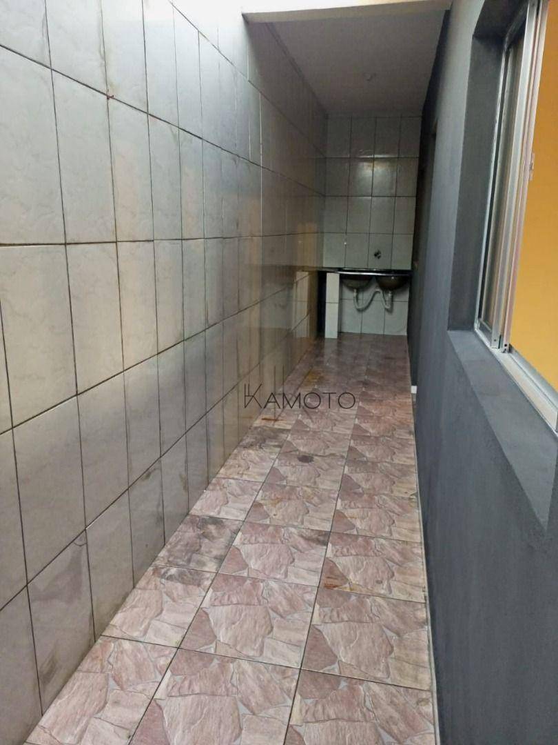 Casa para alugar com 2 quartos, 178m² - Foto 4