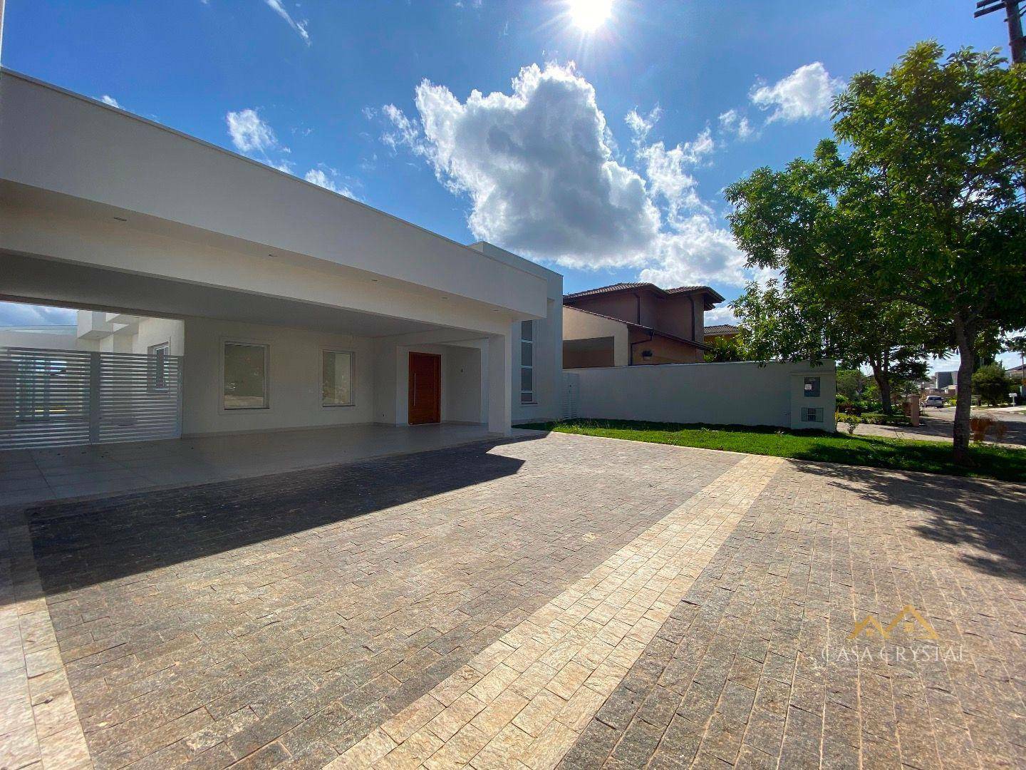 Casa de Condomínio à venda com 3 quartos, 266m² - Foto 4