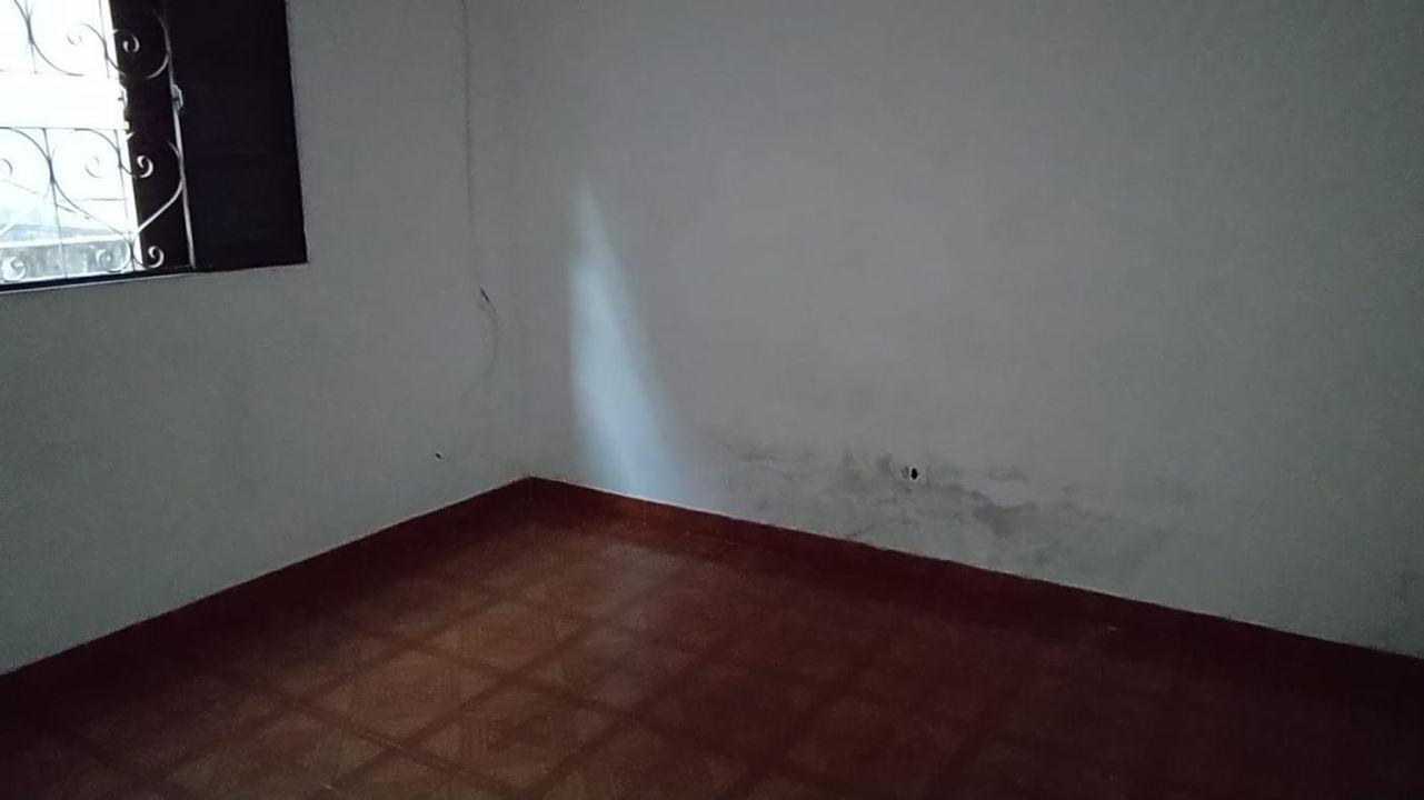 Casa à venda com 5 quartos, 200m² - Foto 17