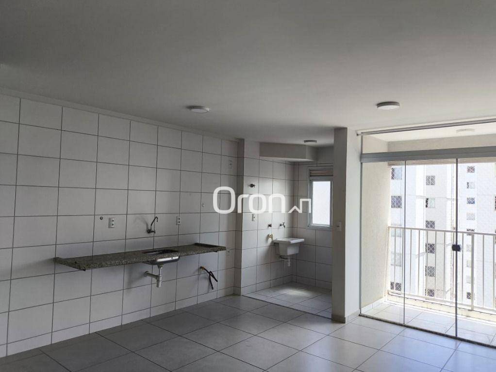 Apartamento à venda com 2 quartos, 61m² - Foto 2