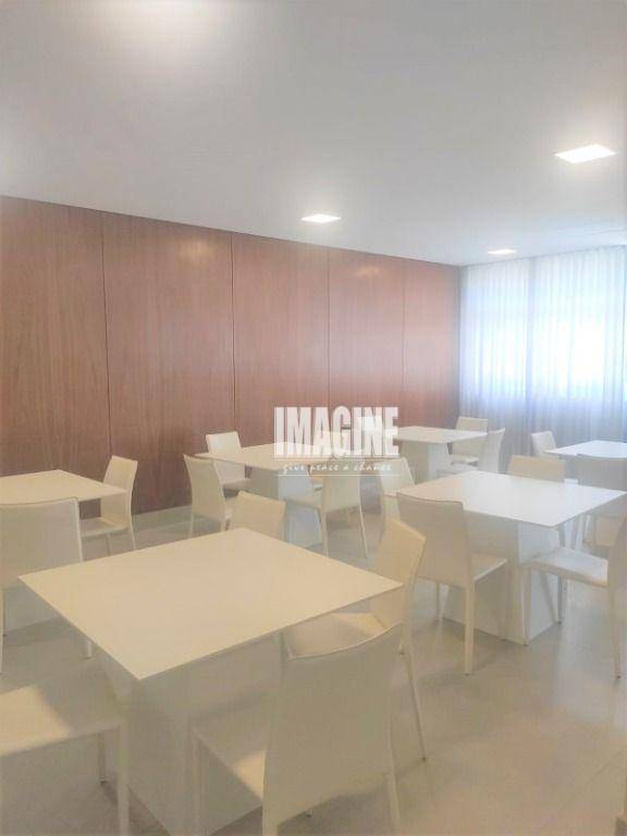 Apartamento à venda com 2 quartos, 74m² - Foto 50