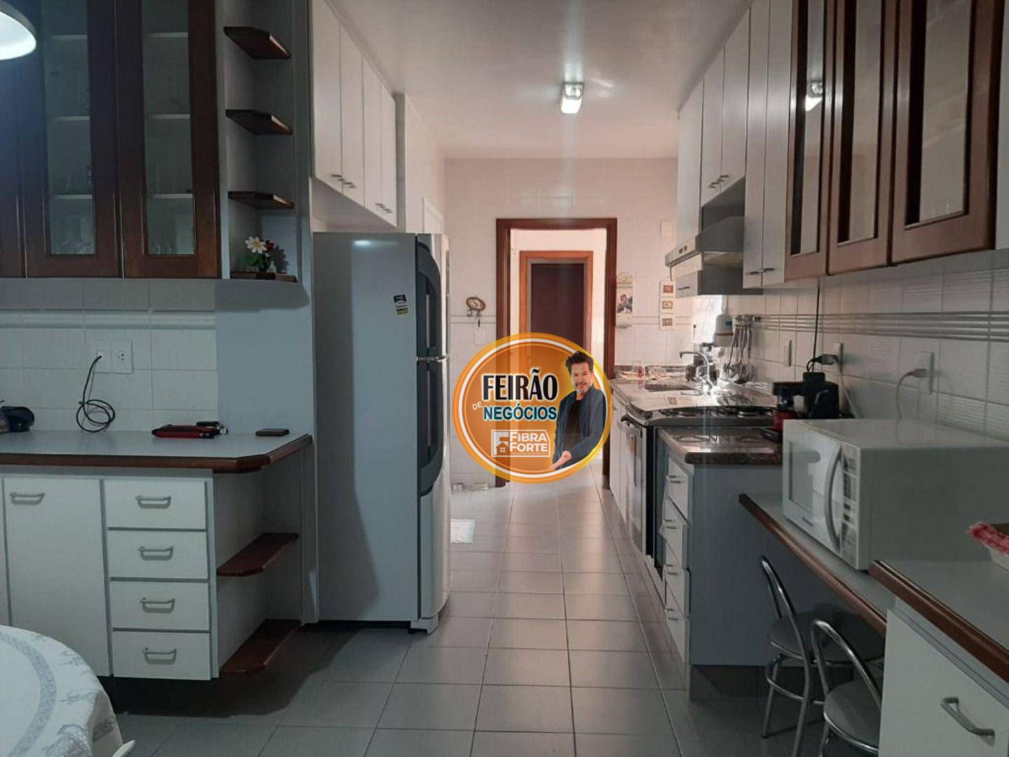 Apartamento à venda com 3 quartos, 145m² - Foto 19