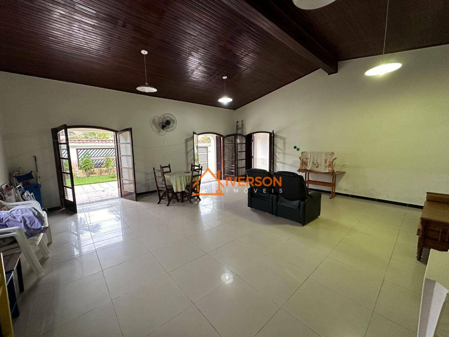 Casa à venda com 3 quartos, 340m² - Foto 18