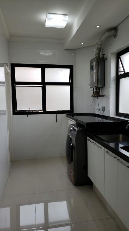 Apartamento à venda com 3 quartos, 240m² - Foto 19