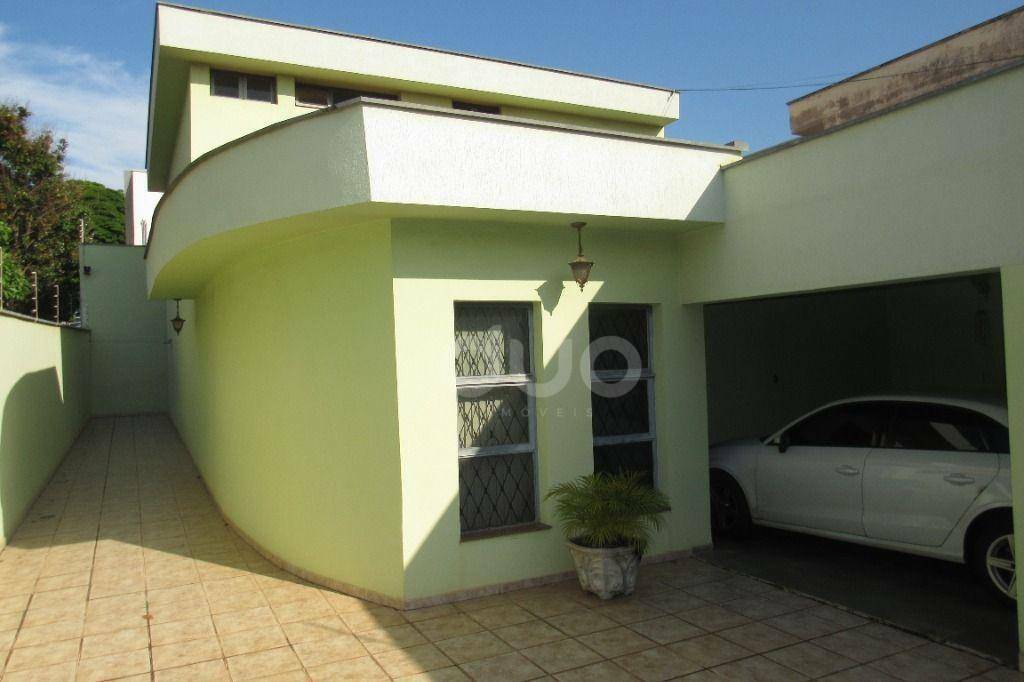 Casa à venda com 3 quartos, 248m² - Foto 3