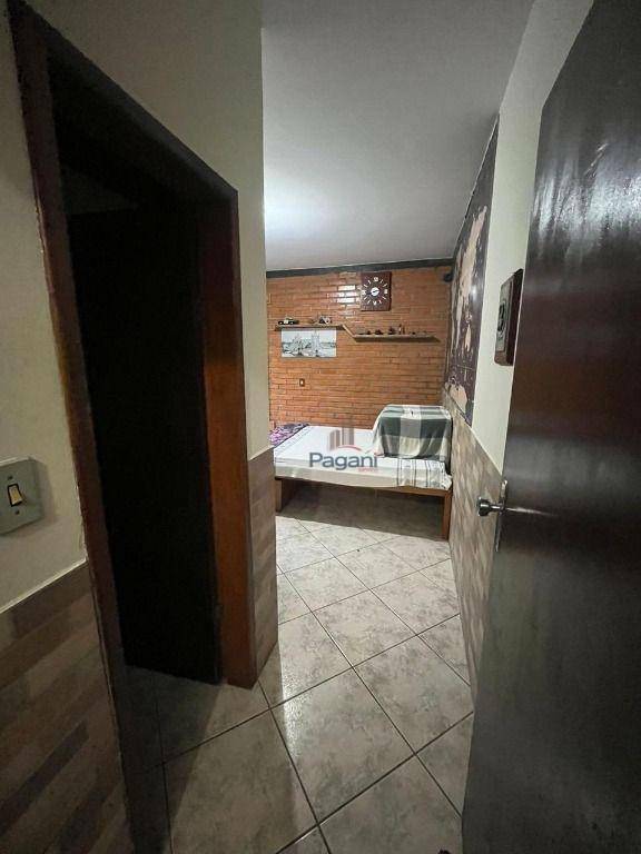 Casa à venda com 4 quartos, 273m² - Foto 13