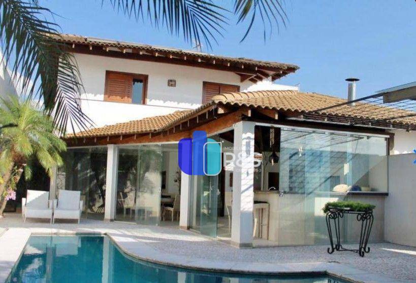 Casa, 3 quartos, 325 m² - Foto 1