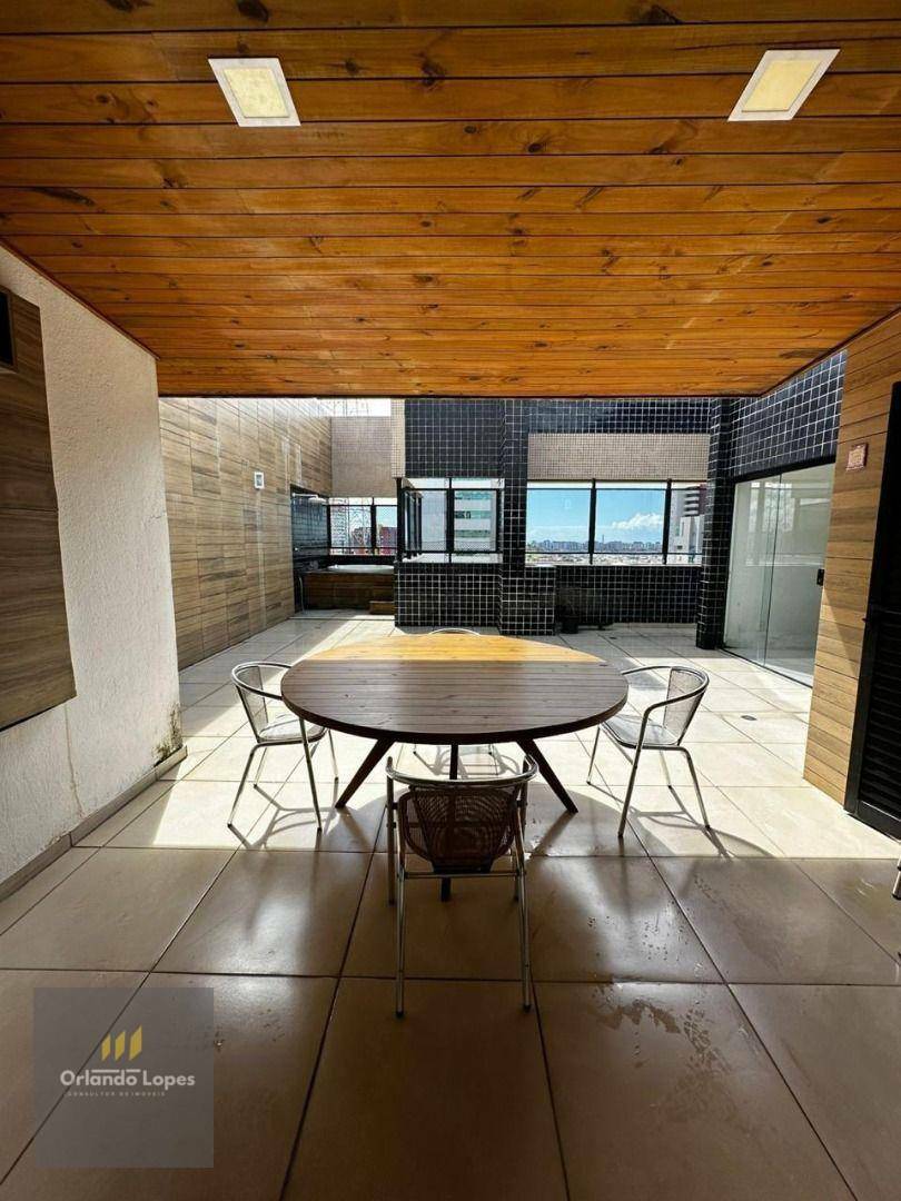 Cobertura à venda com 4 quartos, 238m² - Foto 1