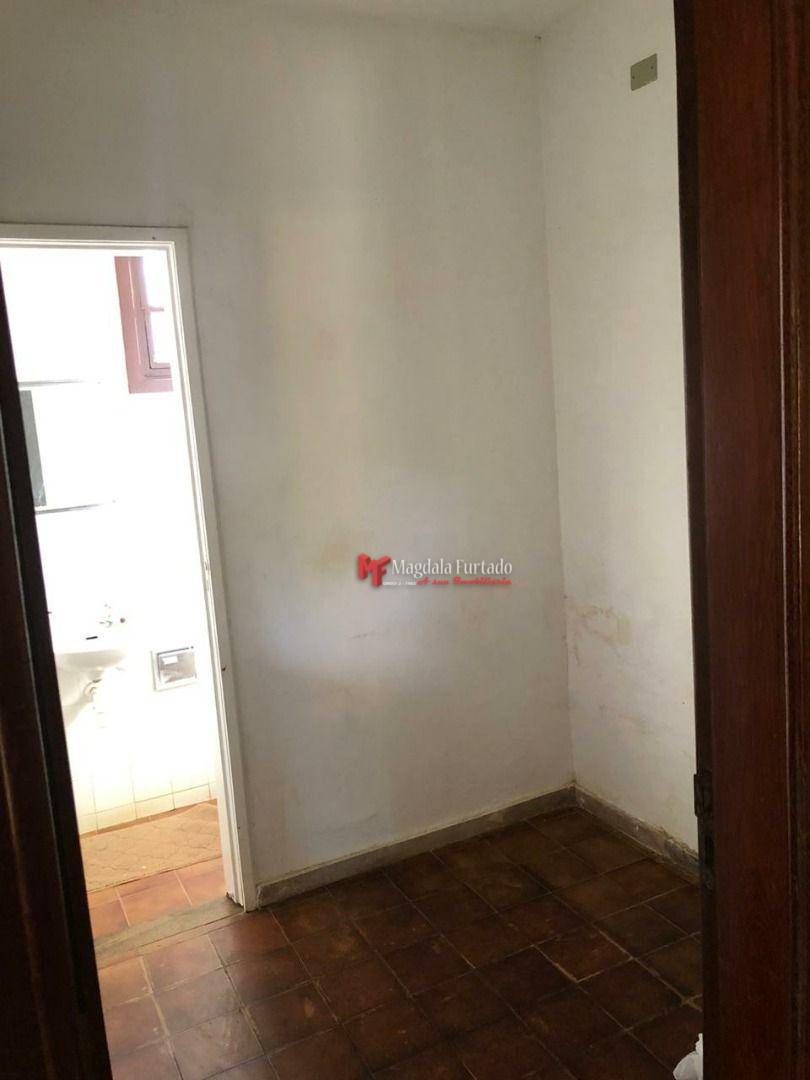 Casa à venda com 4 quartos, 360m² - Foto 26