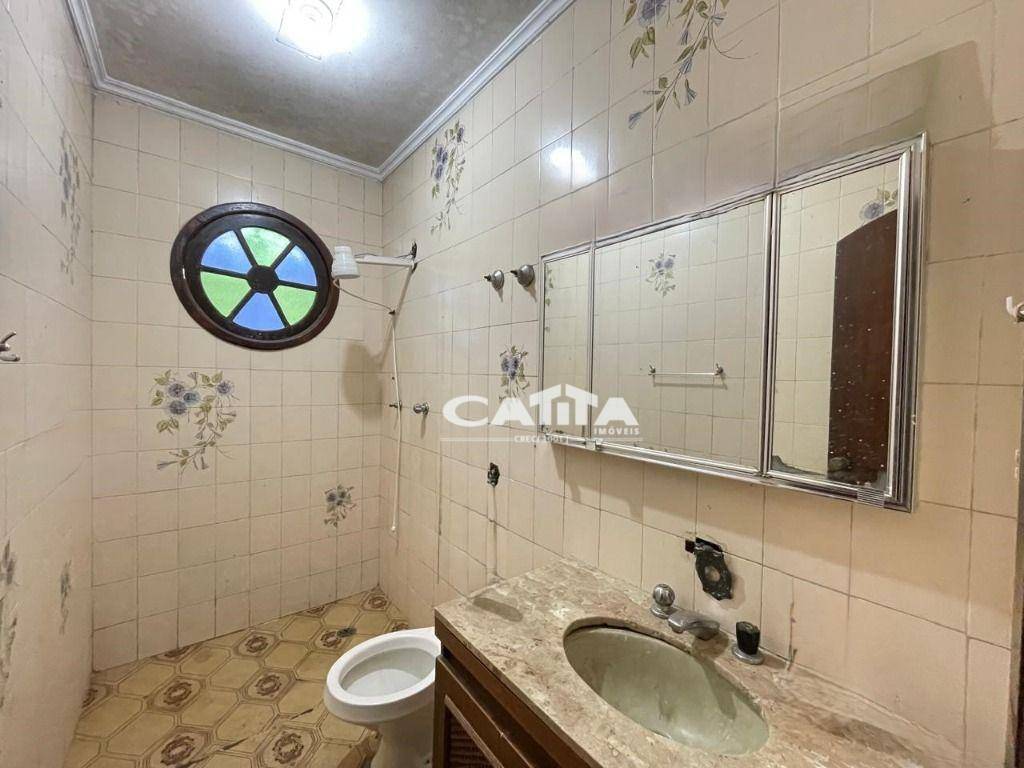 Casa para alugar com 3 quartos, 191m² - Foto 4