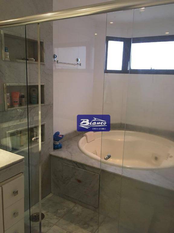 Apartamento à venda com 3 quartos, 190m² - Foto 5