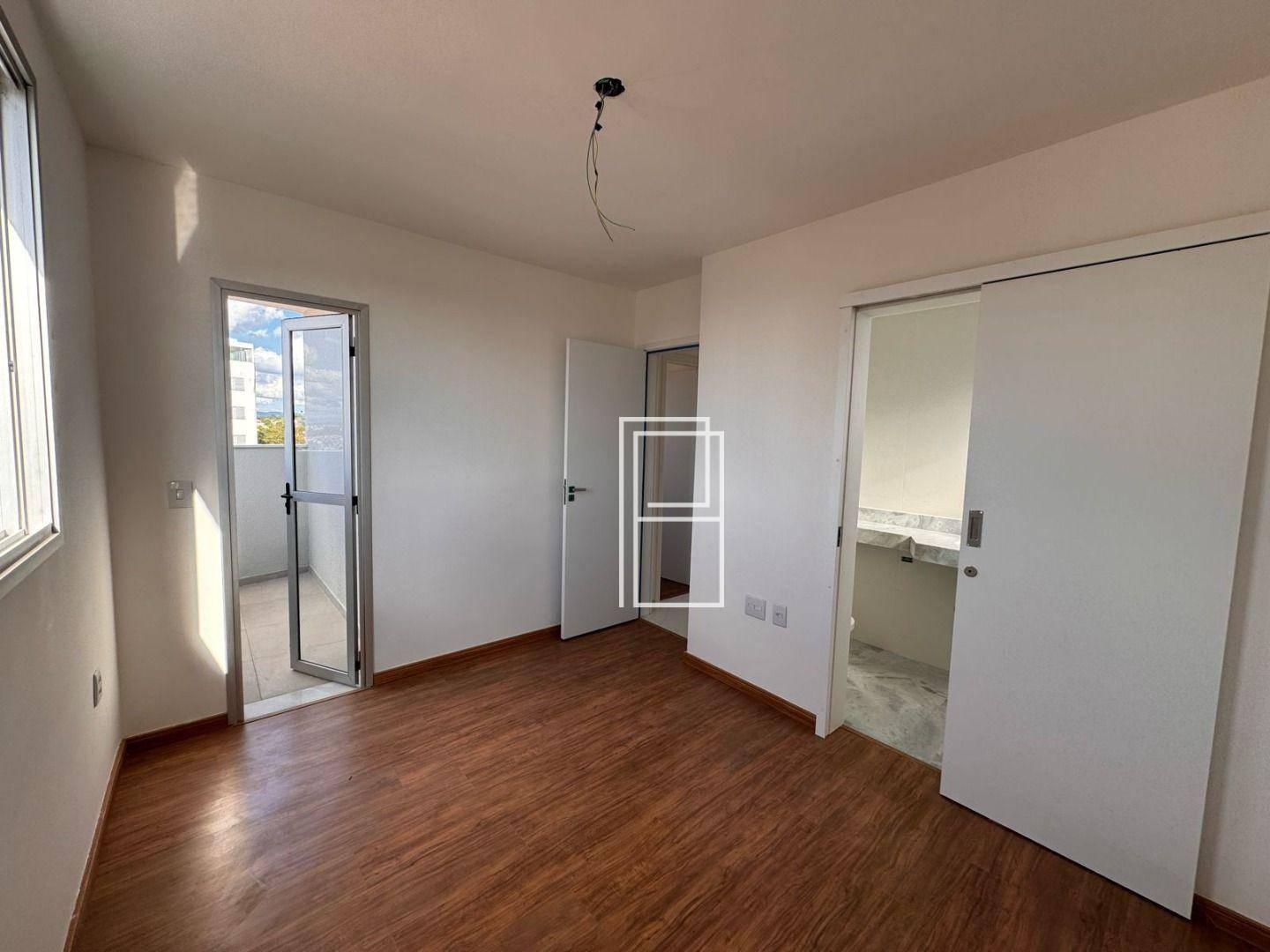 Apartamento à venda com 3 quartos, 77m² - Foto 15