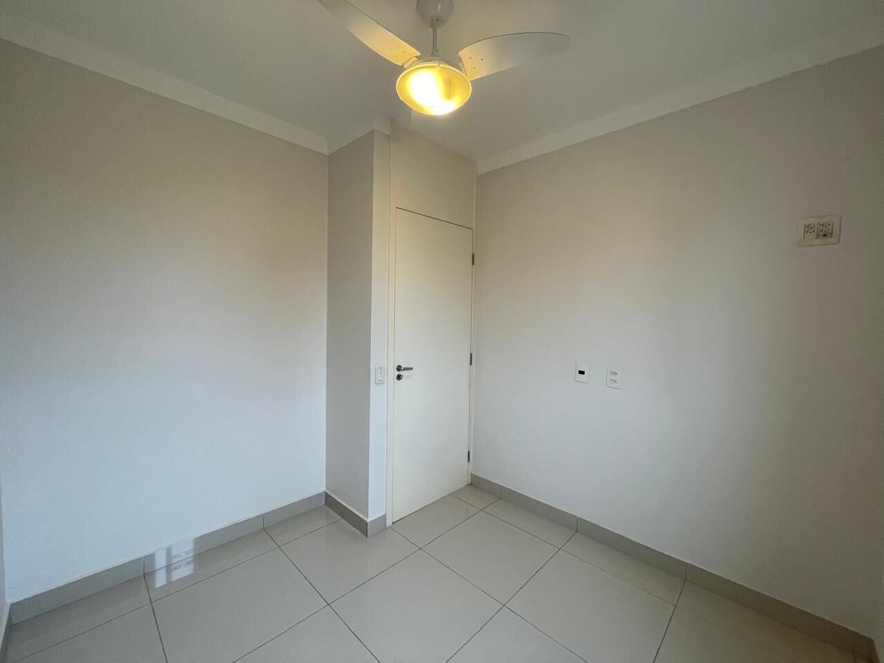 Apartamento à venda com 3 quartos, 68m² - Foto 1